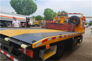 爱民区附近拖车电话号码服务